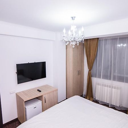 Vila Naty Hotel Năvodari Buitenkant foto
