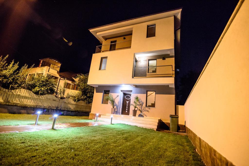 Vila Naty Hotel Năvodari Buitenkant foto