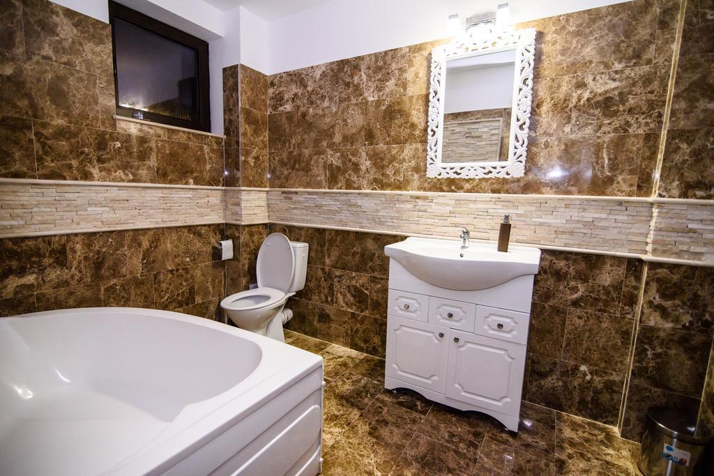 Vila Naty Hotel Năvodari Buitenkant foto
