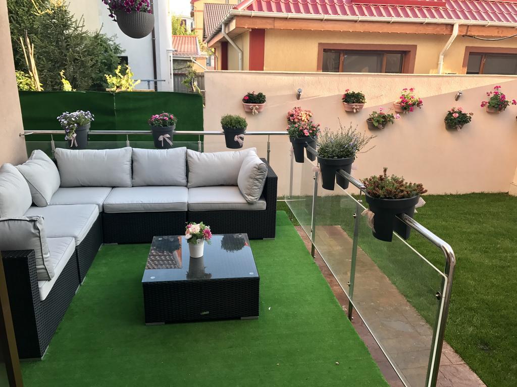 Vila Naty Hotel Năvodari Buitenkant foto